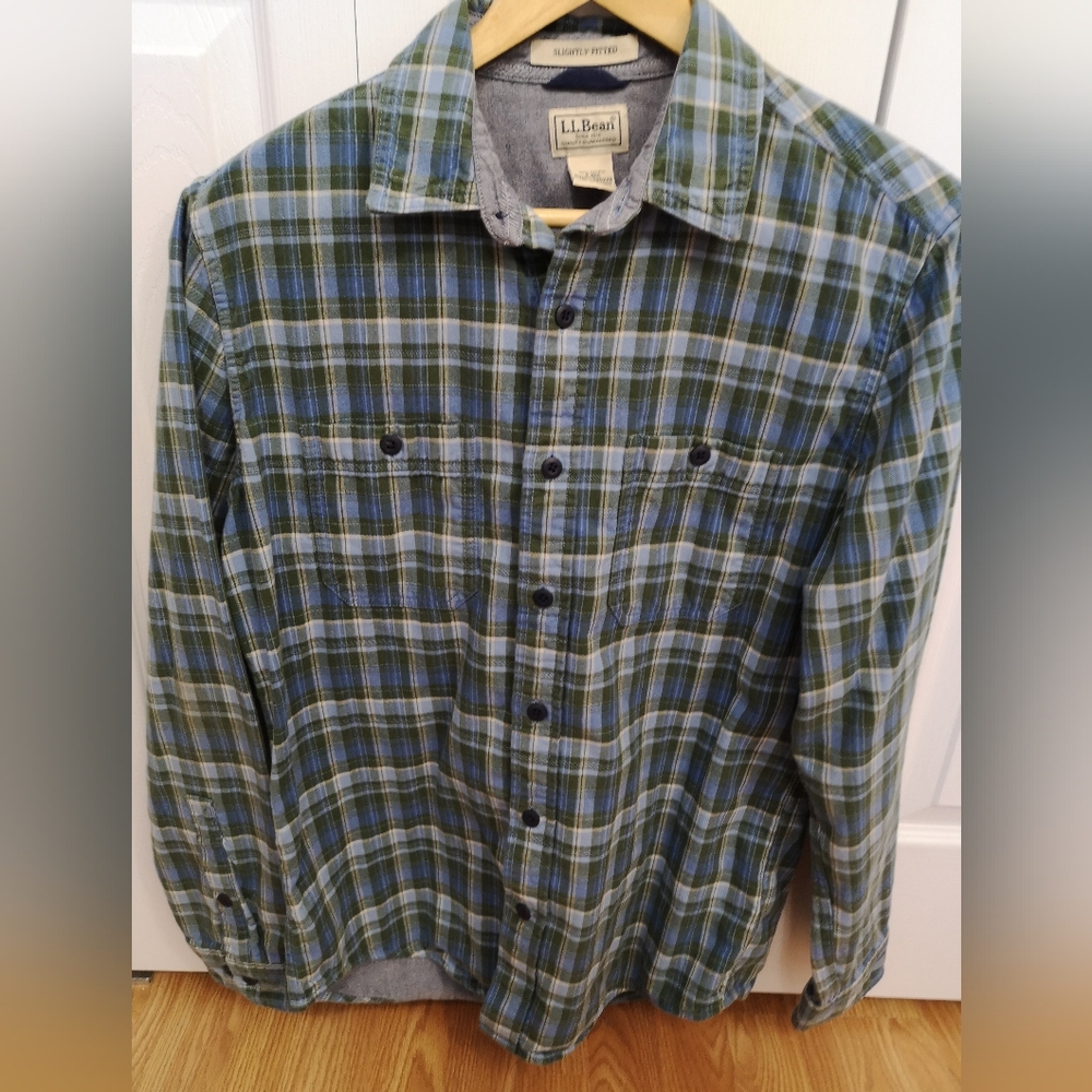 L.L.Bean Men's Slightly Fitted Size Small Plaid Flannel Shirt Gray Green Blue